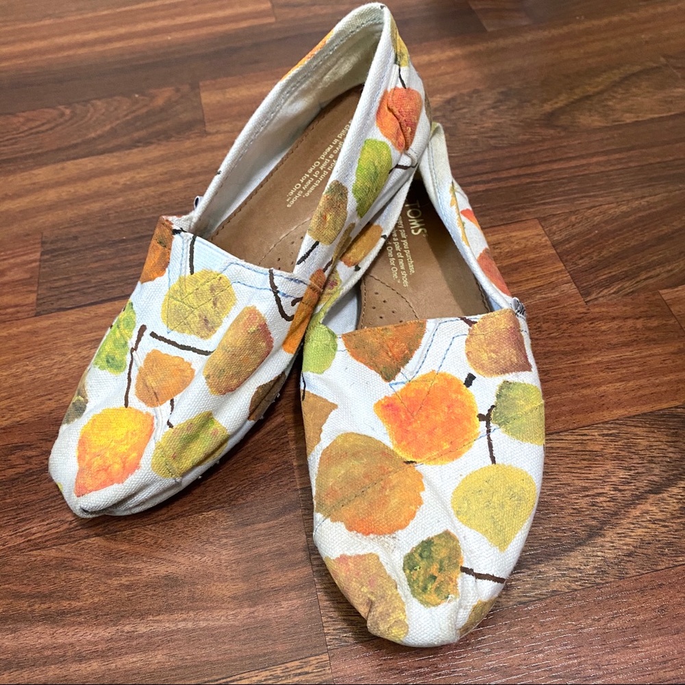 TOMS hand painted fall leaves trees shoes